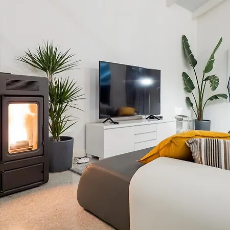 Cubo's Loft Monte Perdido * Alhaurin el Grande